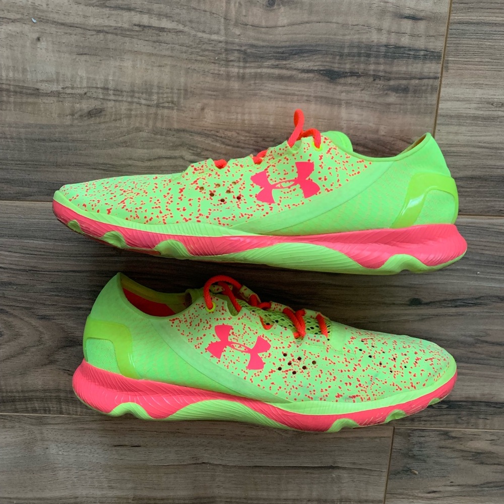 Women’s Under Armour tennis shoes